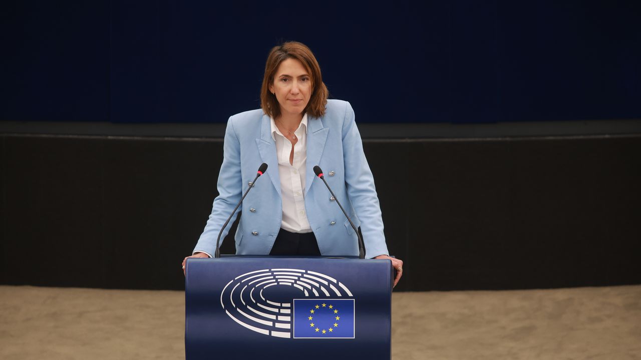 Това съобщи председателят на групата на Обнови Европа в Европейския