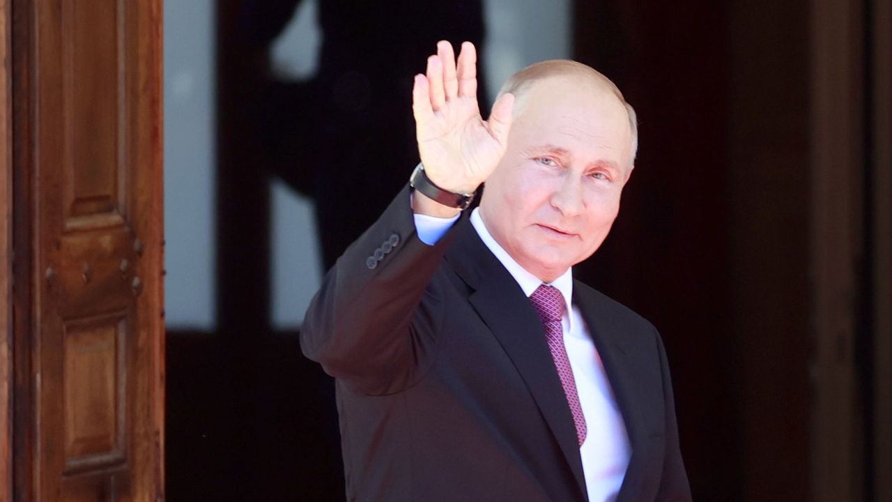 Путин заяви, че страната му подкрепя усилията на Дамаск да