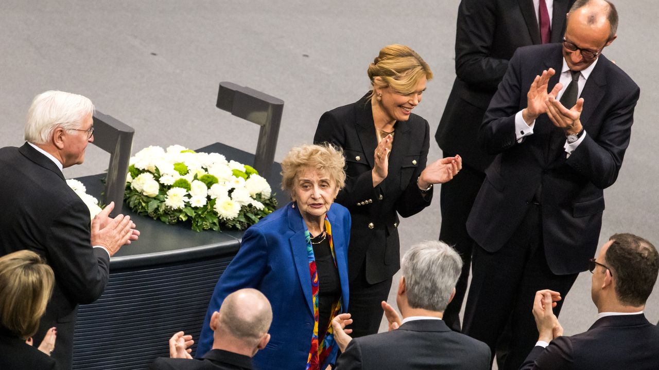 Фридман похвали усилията на Германия да се поучи от историята