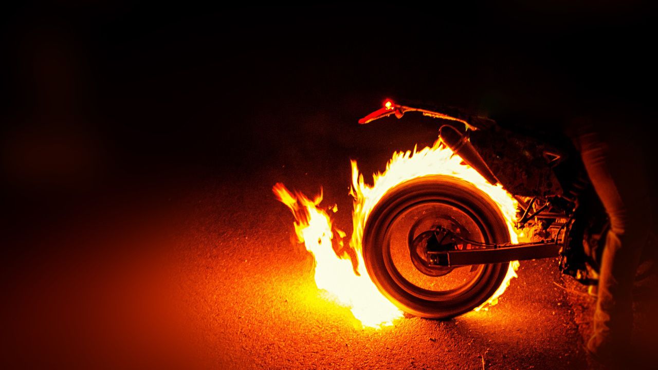 Съдът, обаче, отменил наказанието. Вместо това МВР ще трябва да