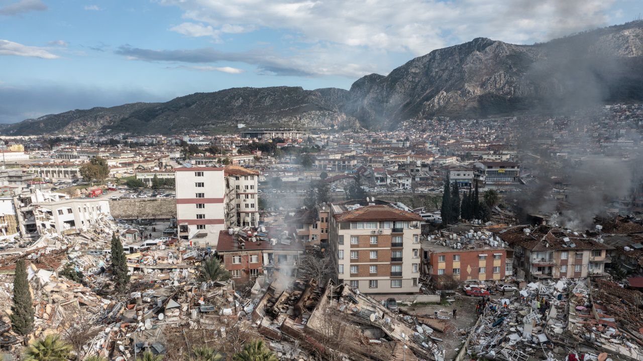 Унищожително земетресение в Турция сравнимо с най-мощното ядрено оръжие