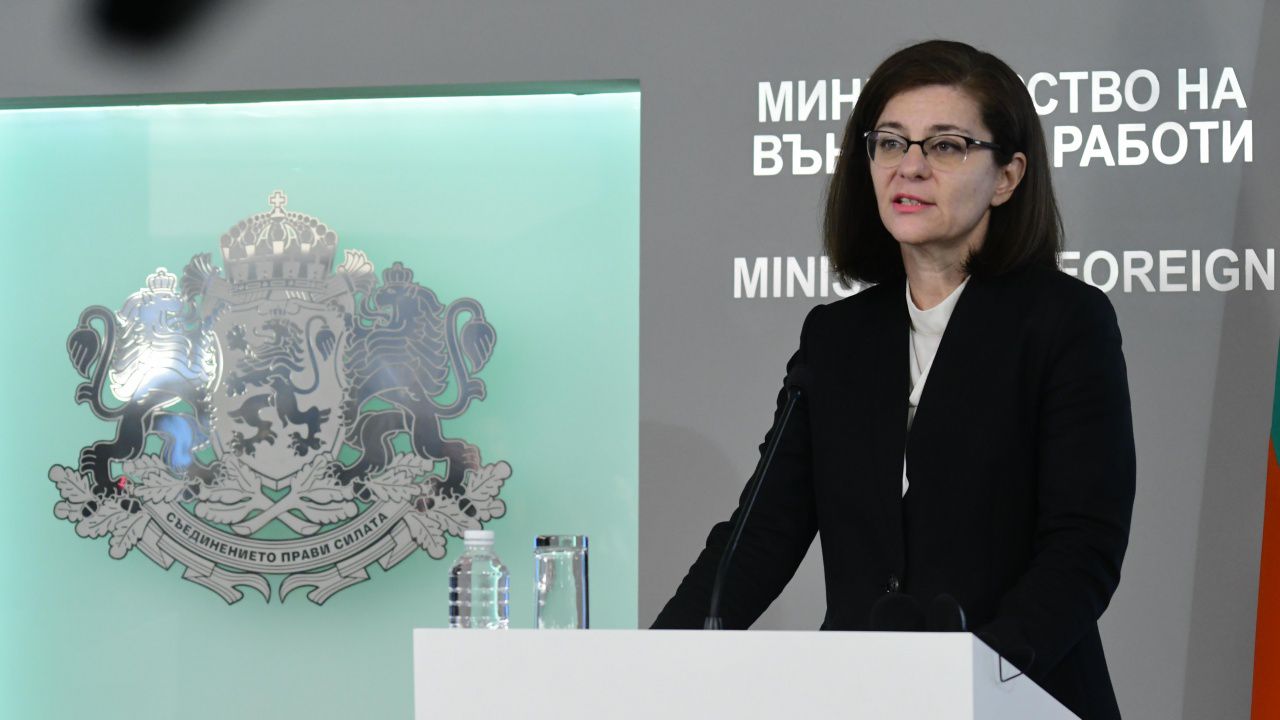 Теодора Генчовска: Диверсификацията е сред приоритетите на правителството