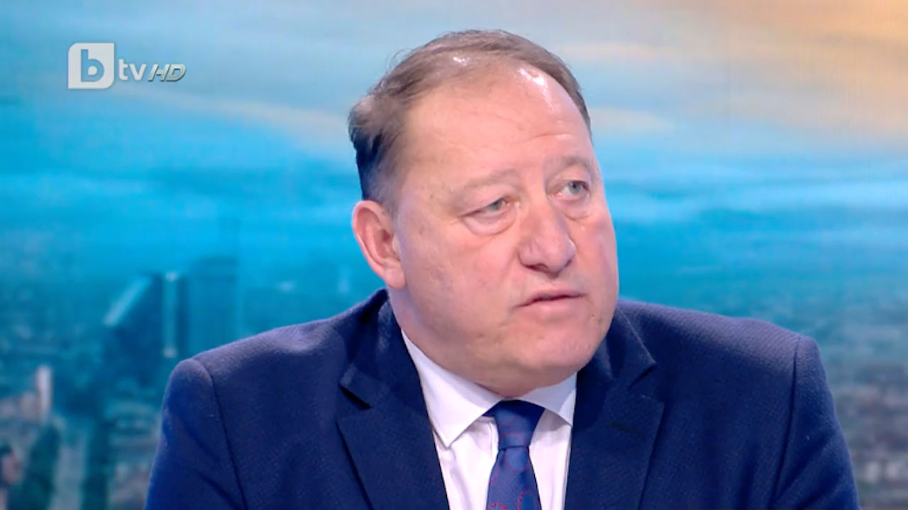 Ангел Найденов: Решението Нидерландия за пореден път да ни спре за Шенген е скандално