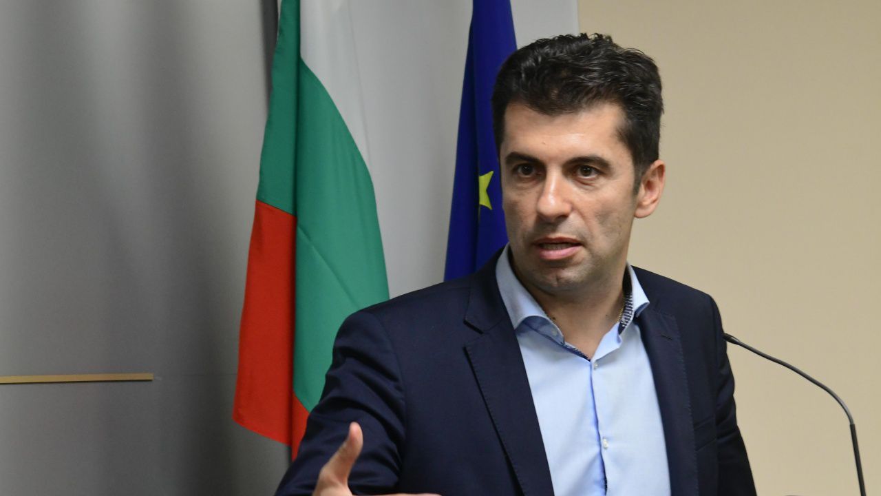 Премиерът Кирил Петков проведе видеоконферентен разговор с генералния секретар на НАТО