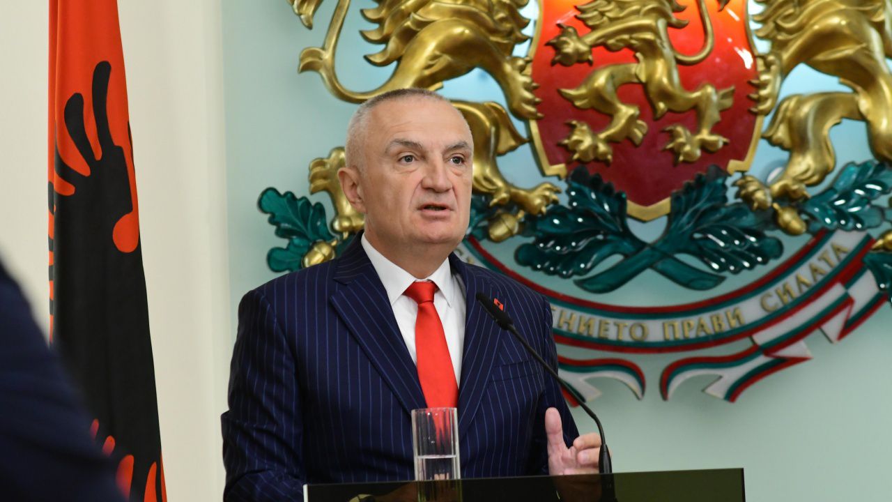 Бившият президент на Албания Илир Мета е разследван за корупция