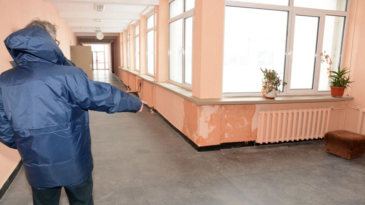 Директори търсят пари, за да гарантират отоплението на класните стаи