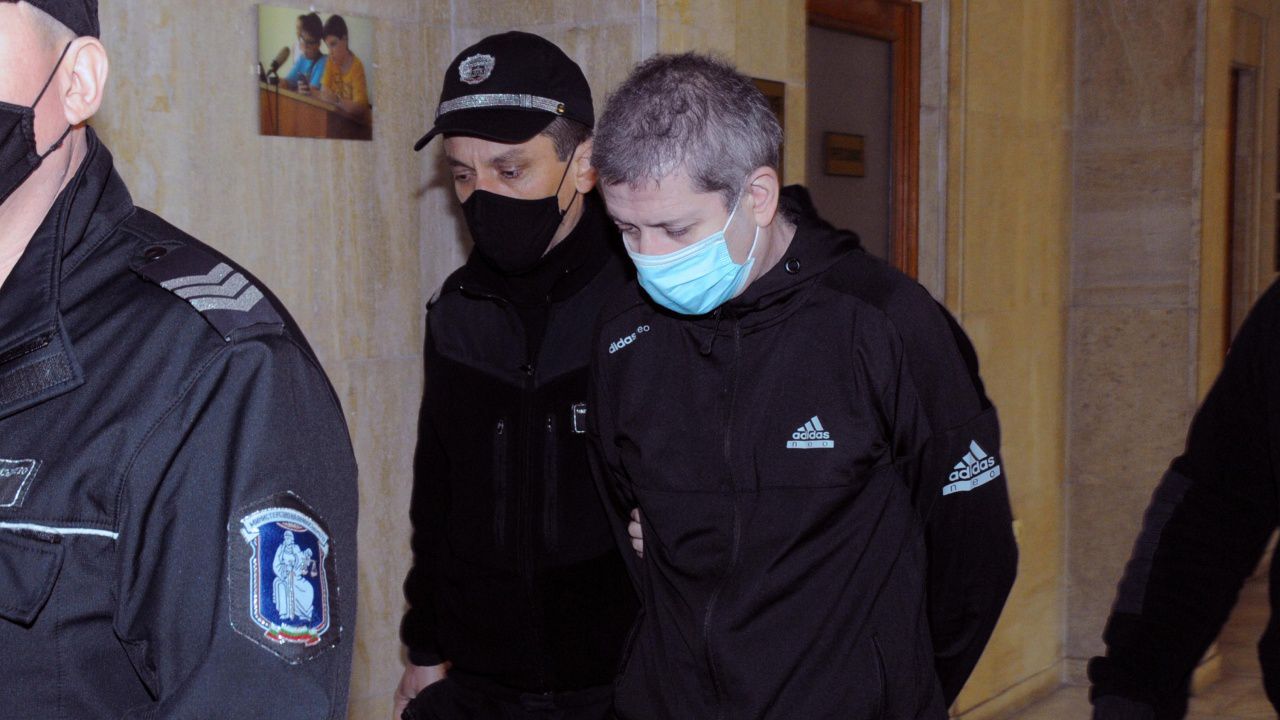 Четири години и половина затвор за помагача на убиеца на брокерката Теодора Бахлова и Юмер Мехмед
