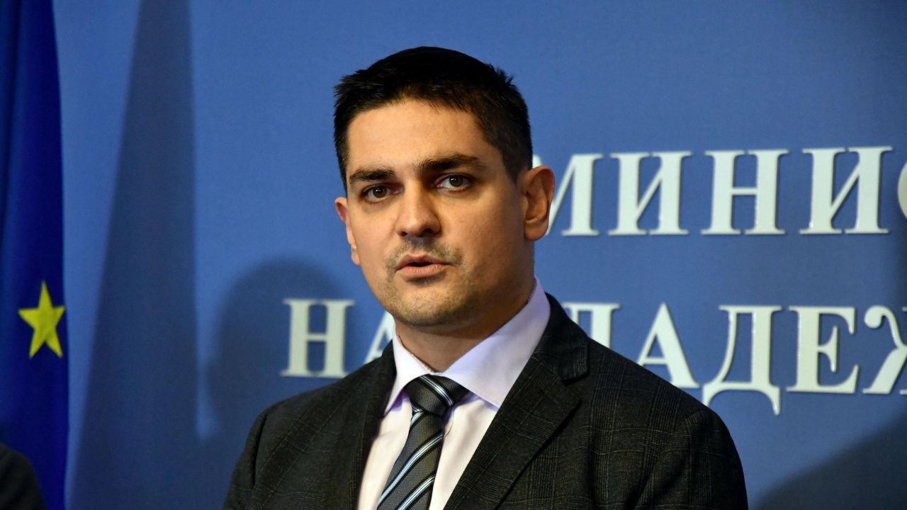 Спортното министерство: Има сигнал за натиск от представители на БФС върху клубове