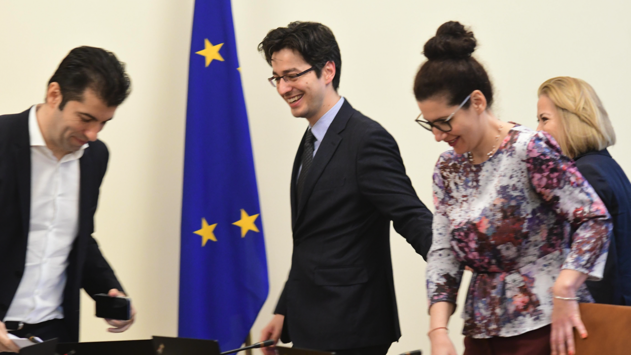 Вижте какви решения ще взима кабинетът "Петков" утре