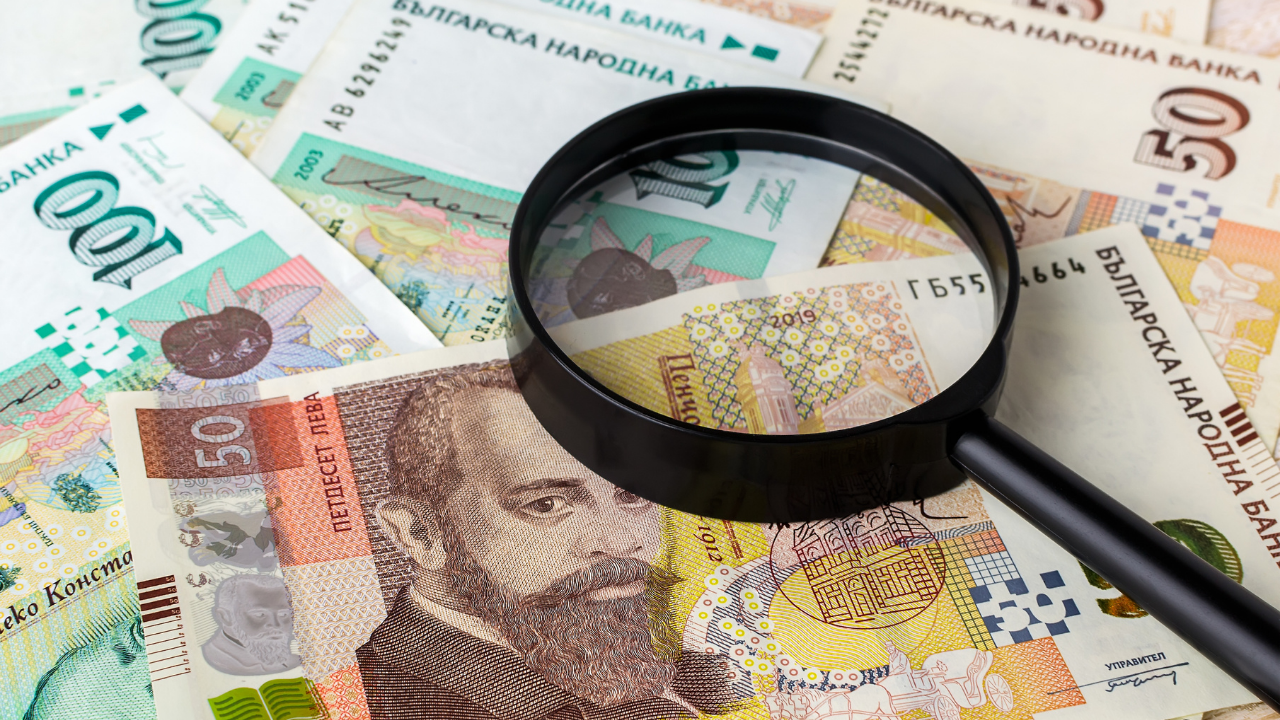 Средният осигурителен доход за април е 1306,77 лева