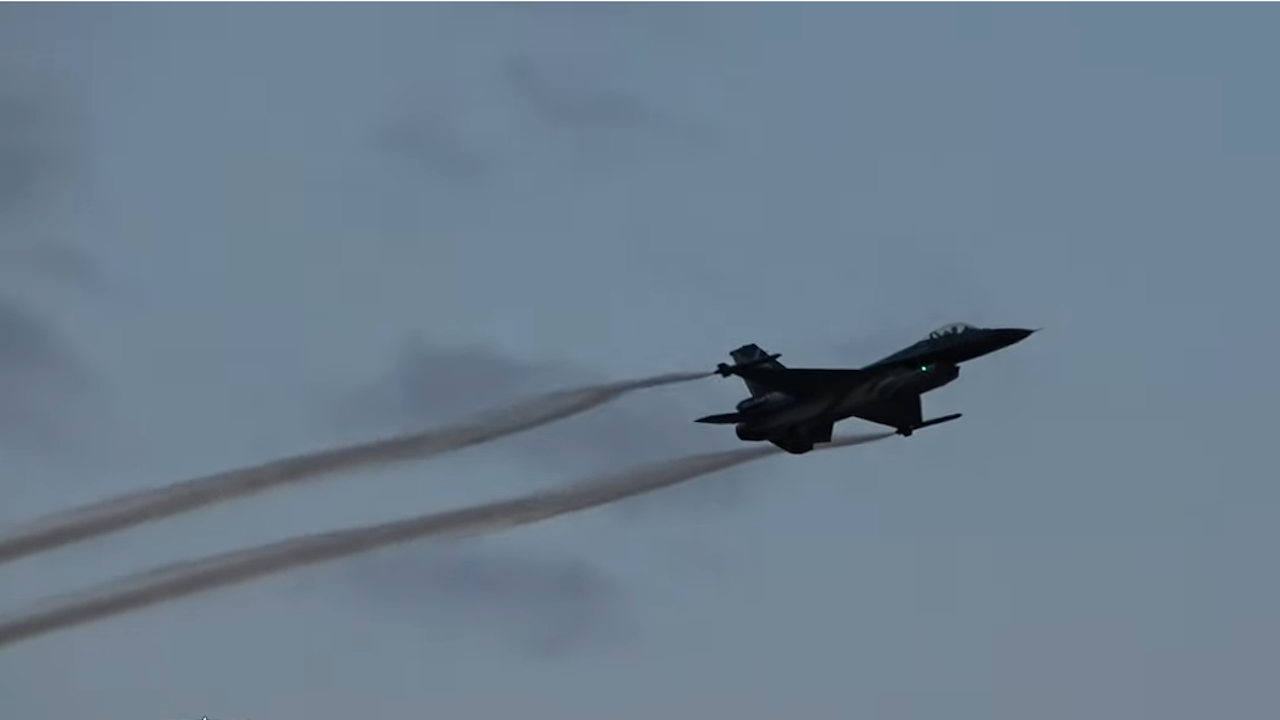 МО: Не е получавано предложение от Нидерландия за предоставяне на самолети F-16