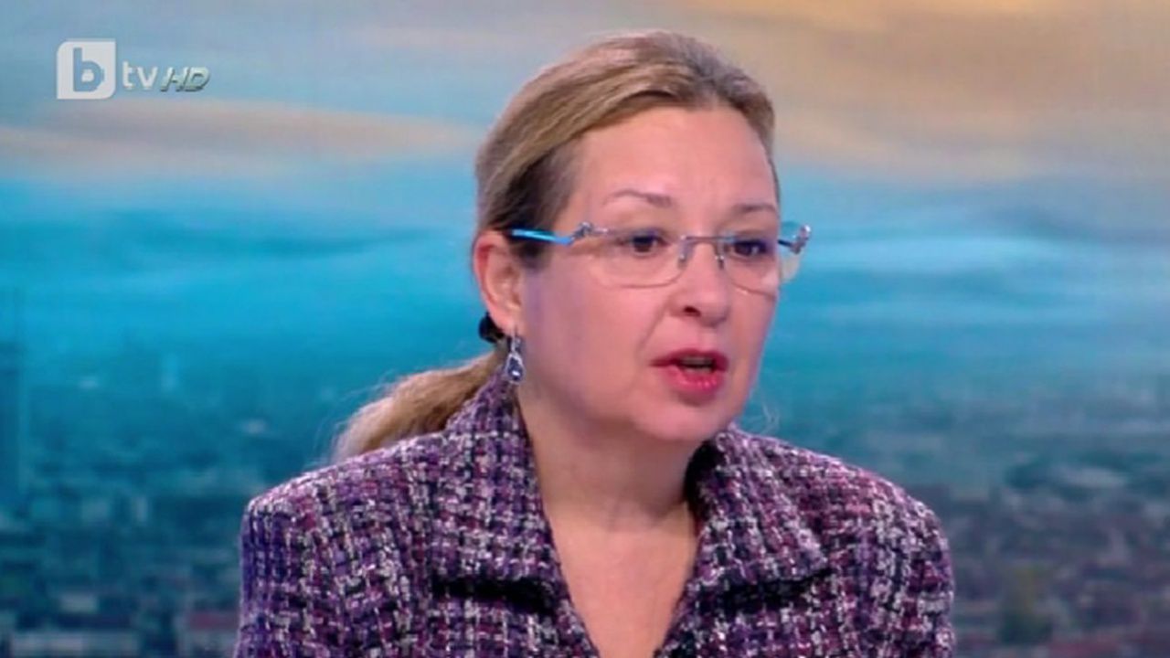 Зорница Русинова: Приемането на еврото ще е от полза както за държавата, така и за хората