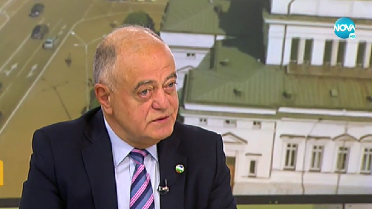 Атанасов: ДБ няма да направи сделка с ГЕРБ, докато аз съм съпредседател