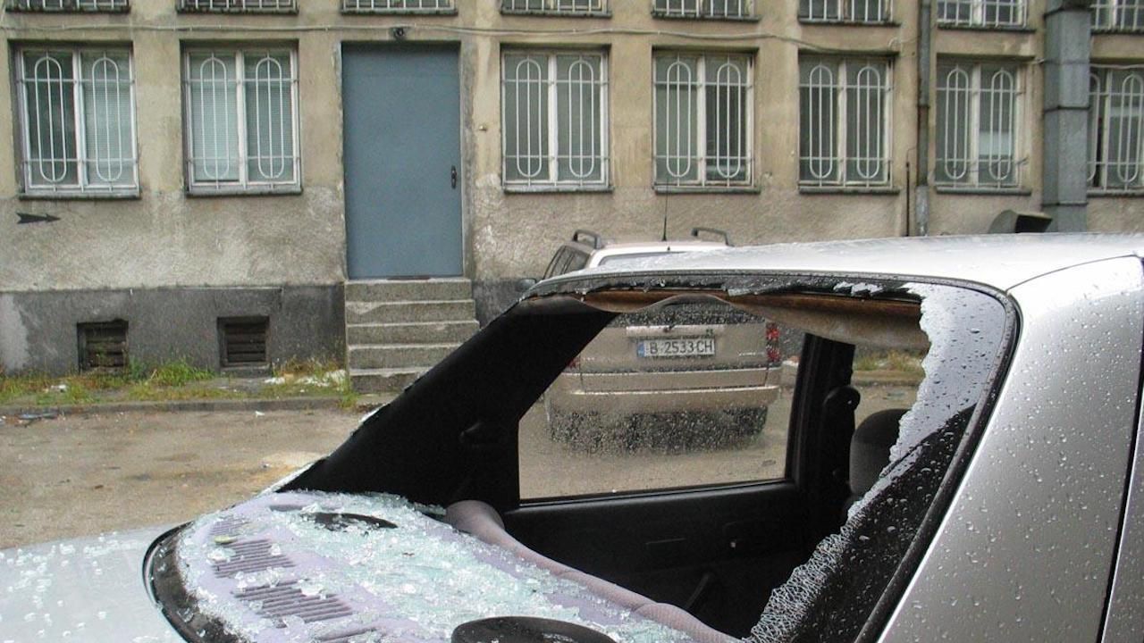 Градушка нанесе сериозни щети в Сливенско