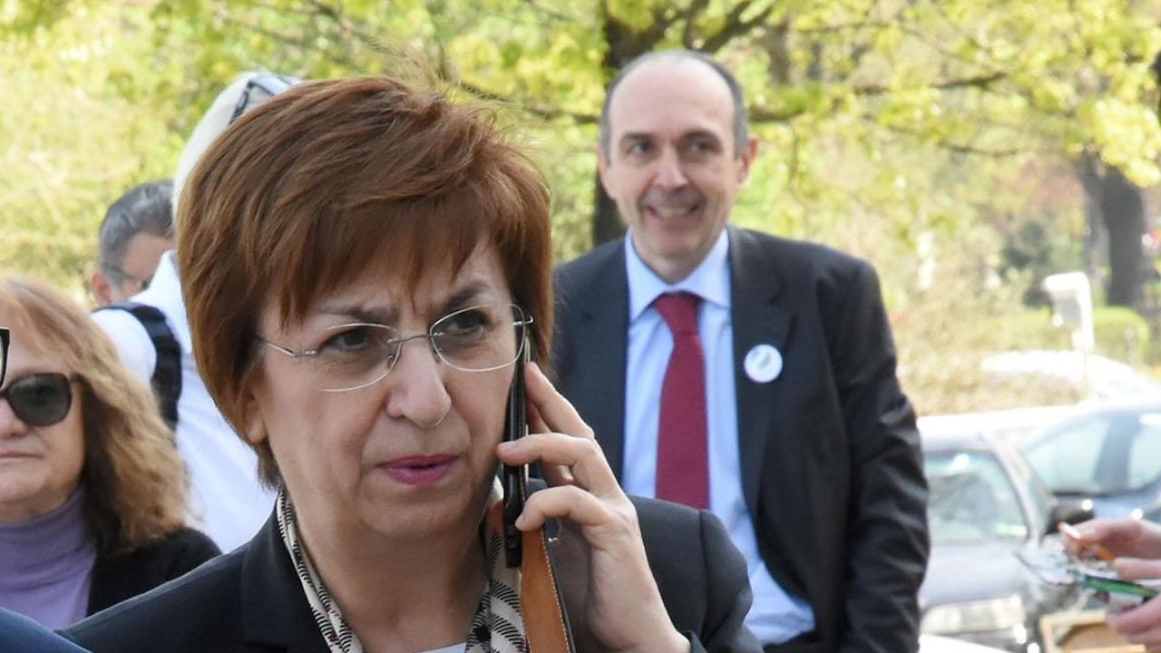 Екатерина Михайлова: 1+1 не прави 2 в политиката, но събирането може да даде ентусиазъм