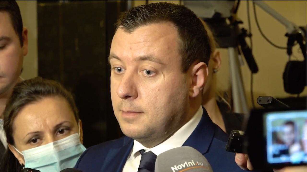 Зам.-председателят на ПГ на "Възраждане": Не сме призовавали за нахлуване в парламента