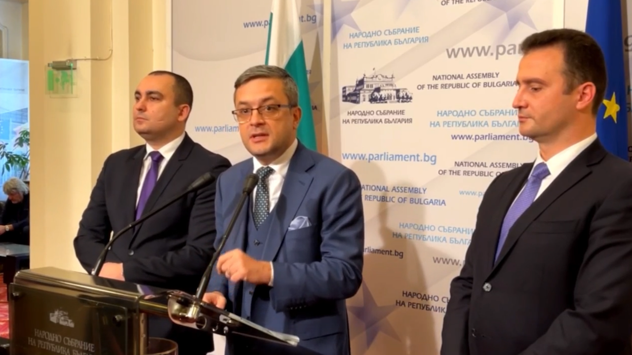 ГЕРБ: Днес управляващото мнозинство даде 250 млн. лева на тези, които спечелиха от високата цена на тока