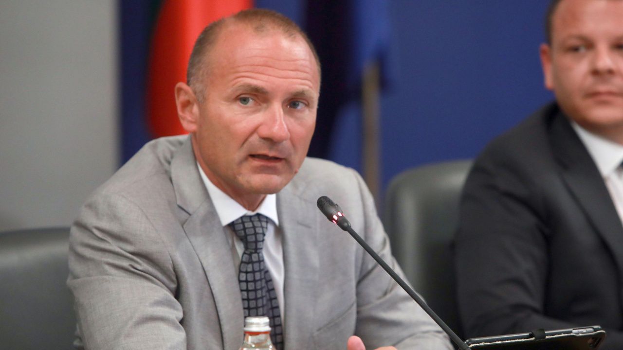 Министърът на енергетиката ще проведе работна среща за напредъка на интерконектора с Гърция