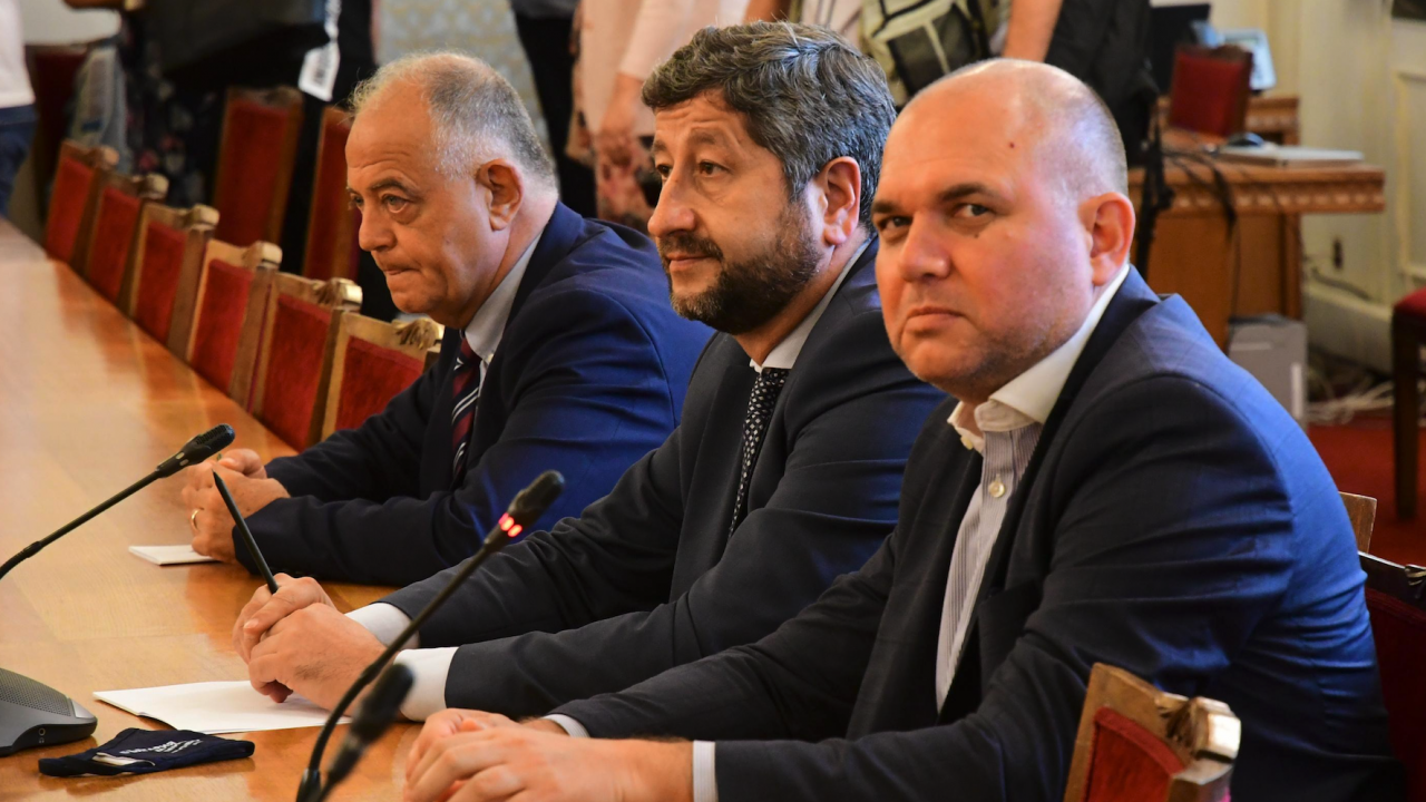 ДБ определи водачите на листите си за изборите