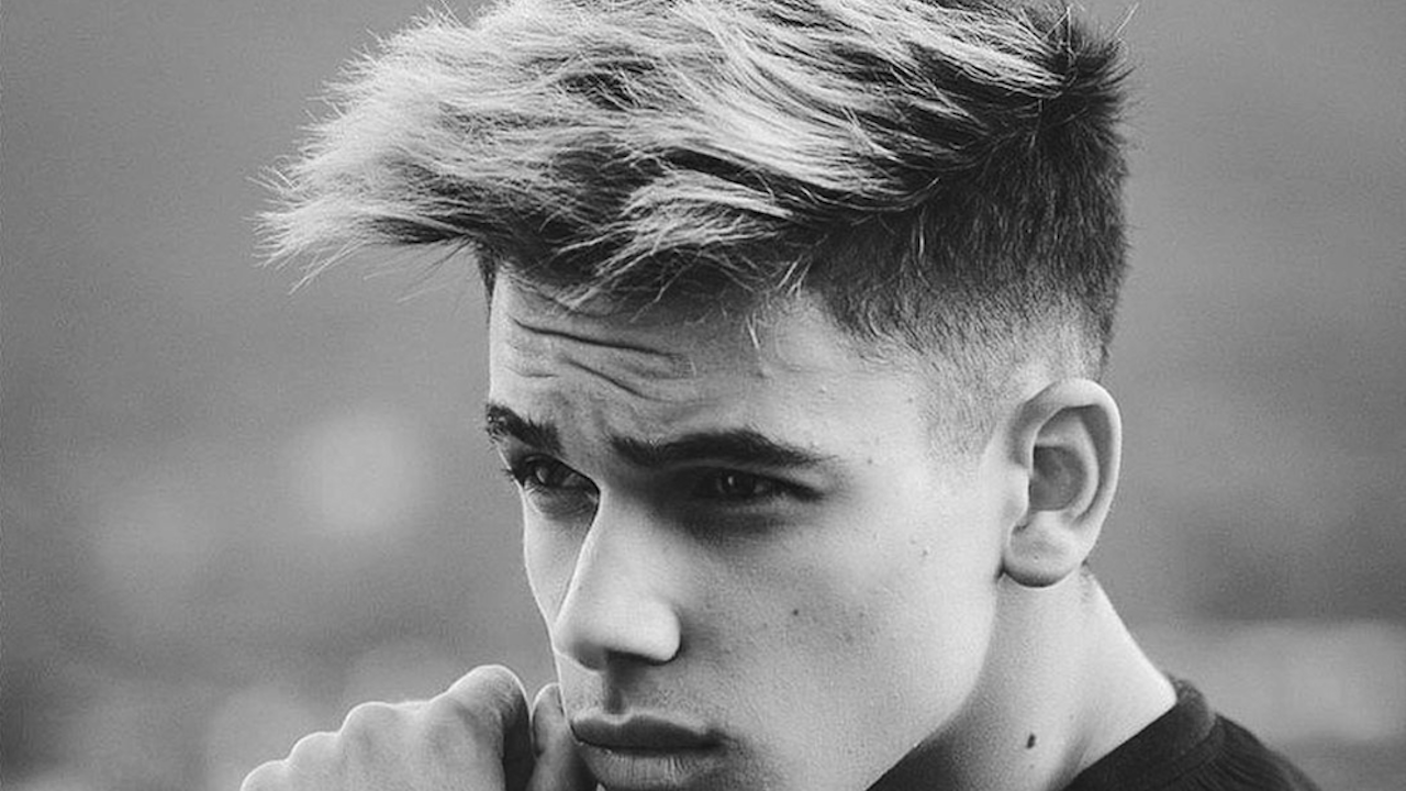 Денис Теофиков полетял от балкона на приятелката си, ето първите ѝ думи