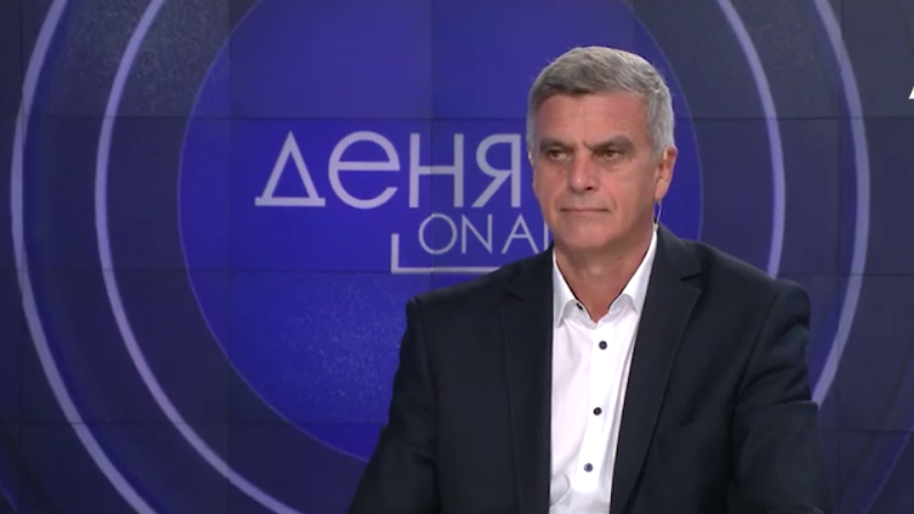 Стефан Янев: Либералният глобализъм е основният ни опонент, ЕС се държи като плячка на други сили