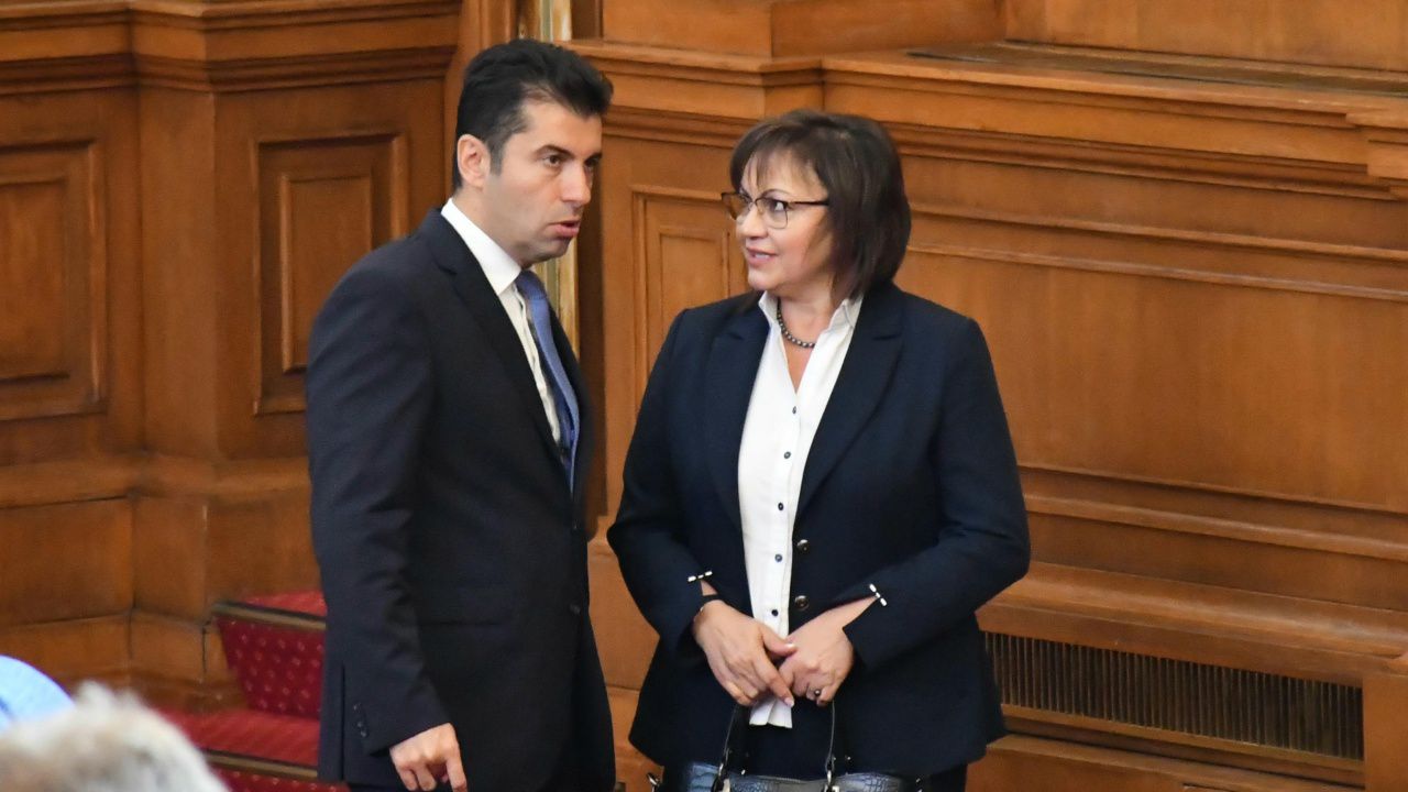 Нинова: Странно е съгласието на ПП да се срещне с ГЕРБ