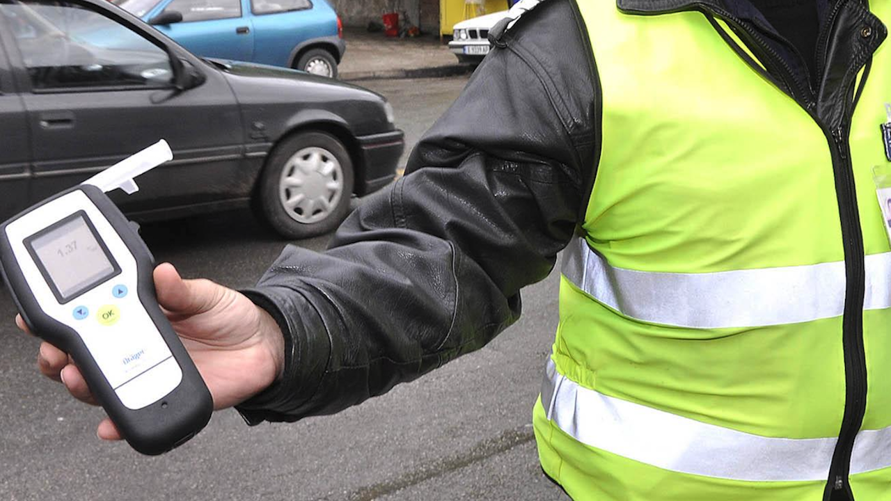 Арестуваха пиян шофьор без книжка в Смолян