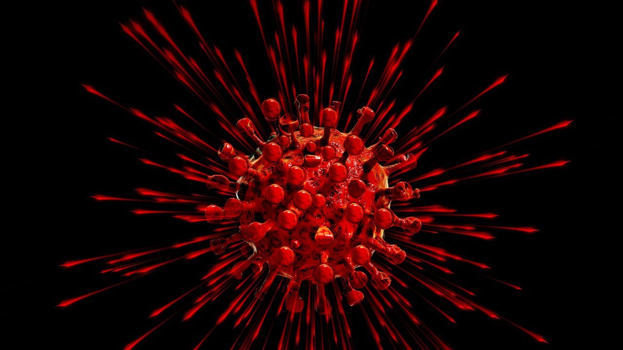 Математикът Лъчезар Томов: 10 души заразяват 8