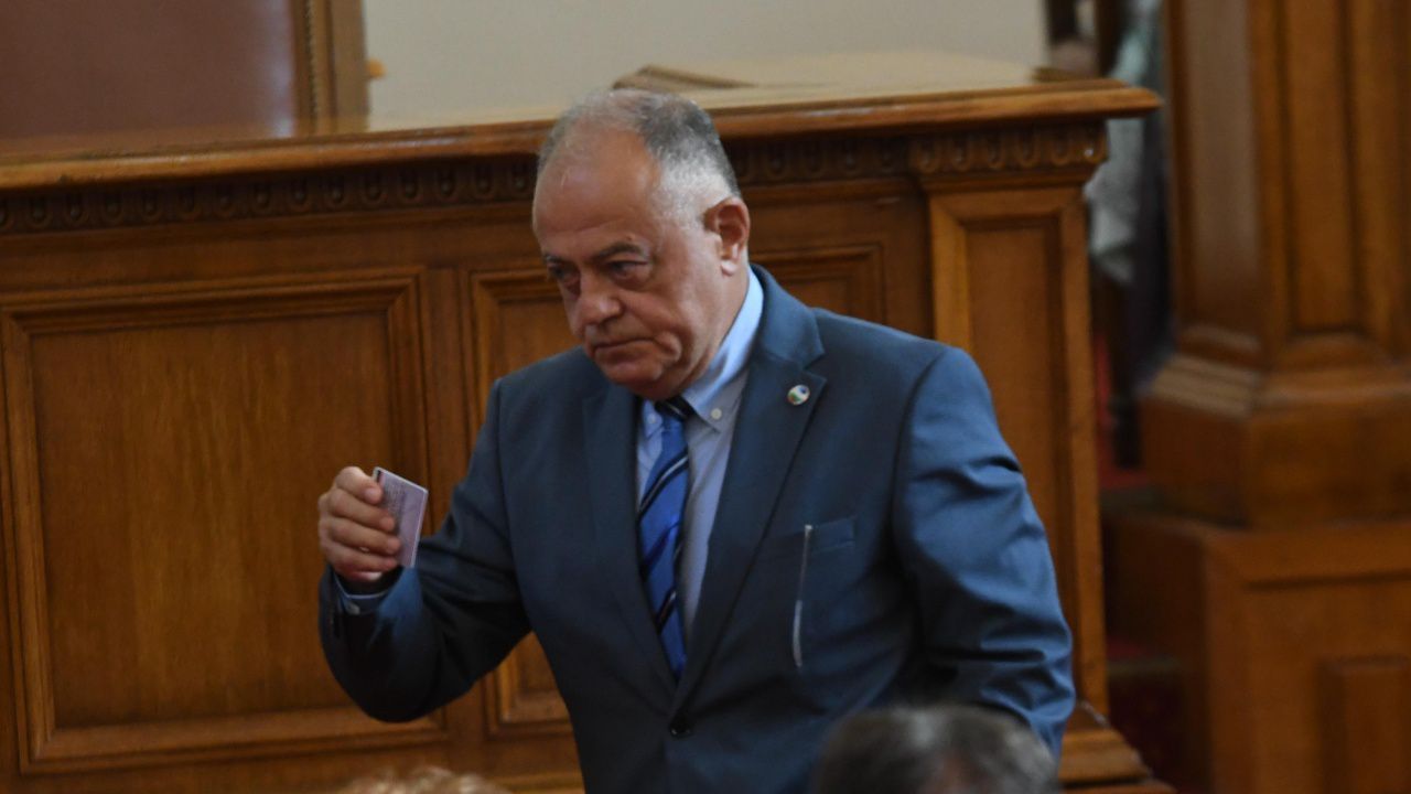 Ген. Атанасов за оградата с Турция: За пореден път става ясно, че е абсолютно некачествена