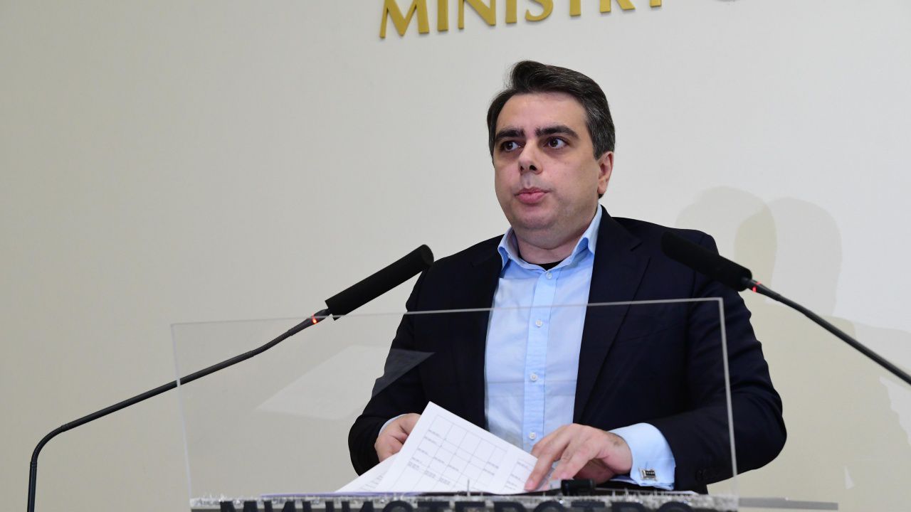 Минималната работна заплата става 710 лева от 1 април тази година