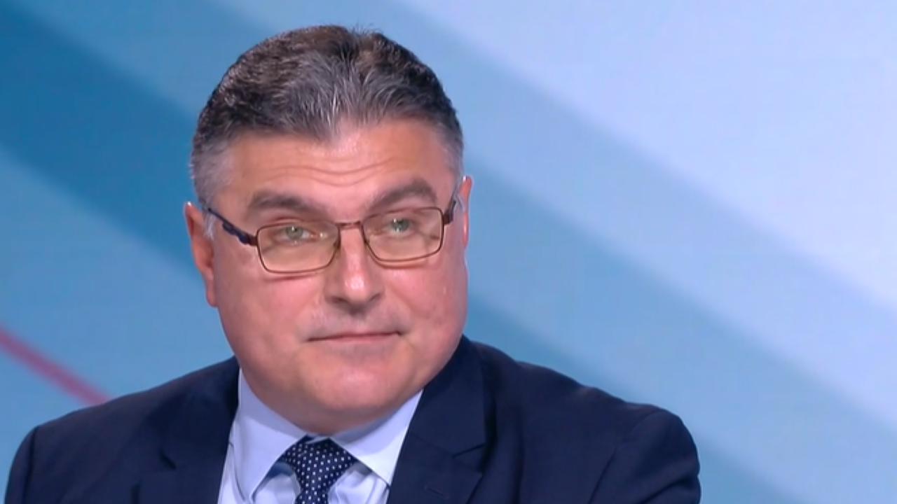 Министърът на отбраната: Изпратихме военни на границата с Турция