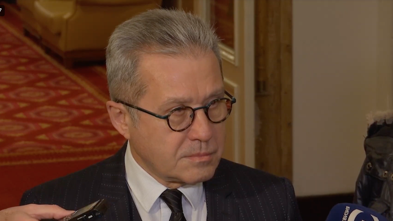 ДПС иска изслушване на Нинова в НС заради предложението да се въведе форсмажор