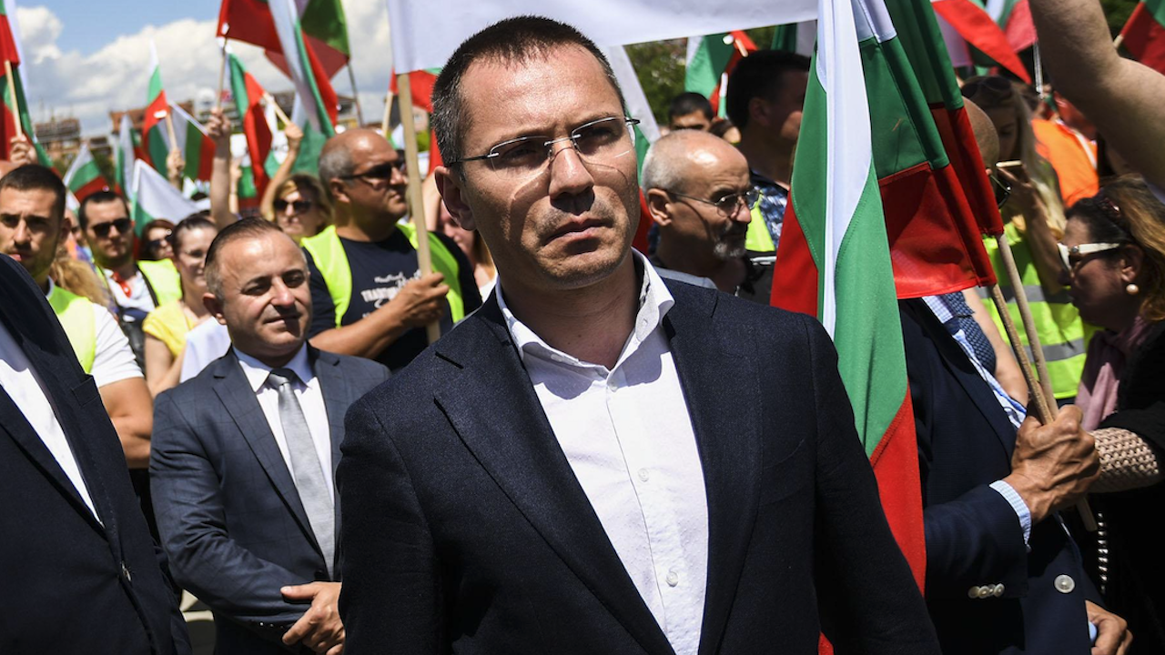 Джамбазки: Може да се делим по всички въпроси, но не и по темата за Македония