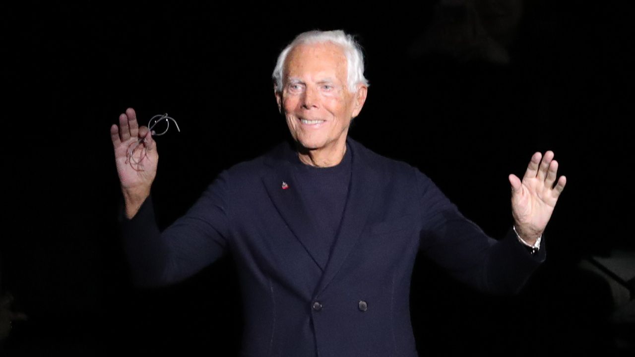 Евакуираха посред нощ модния дизайнер Джорджо Армани от резиденцията му в Сицилия