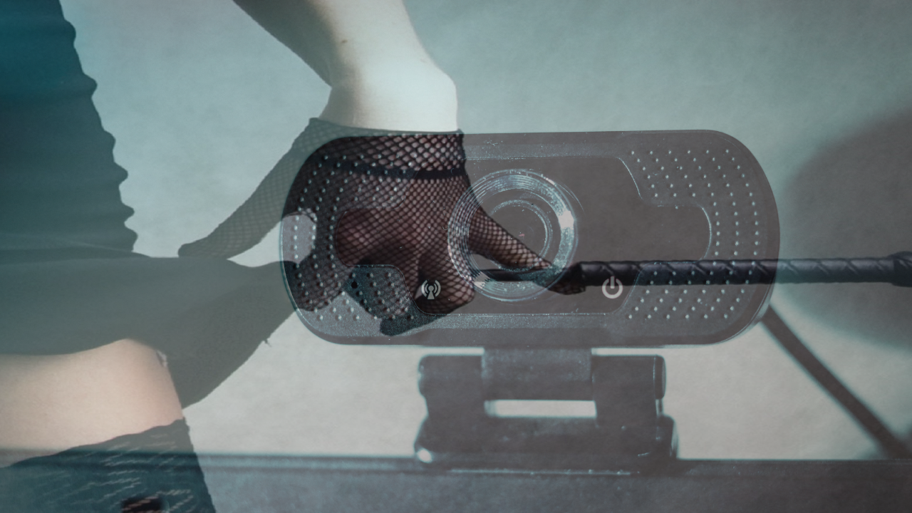 Арестът на Андрю Тейт насочи вниманието към процъфтяващата индустрия на секс камерите в Румъния