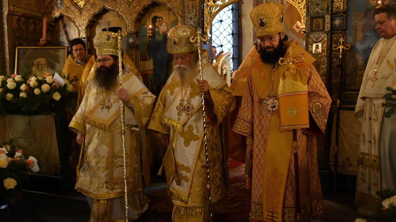 Защо Волоколамският митрополит Антоний е в България?