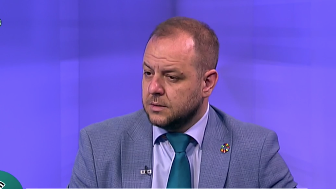 Министър Сандов: Има сериозно засушаване - речният отток през май е с до 40% по-нисък