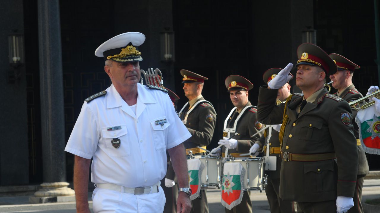 Адм. Емил Ефтимов: Ще разширим обхвата на военните учения