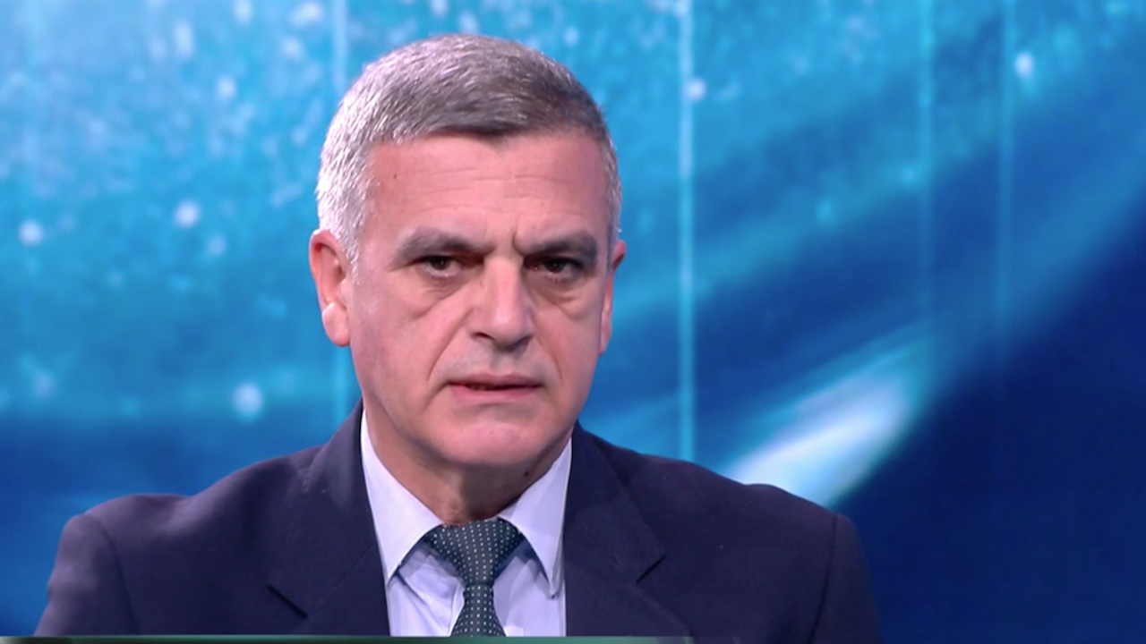 Стефан Янев: Решението на правителството е на българска територия да се разположат български войски