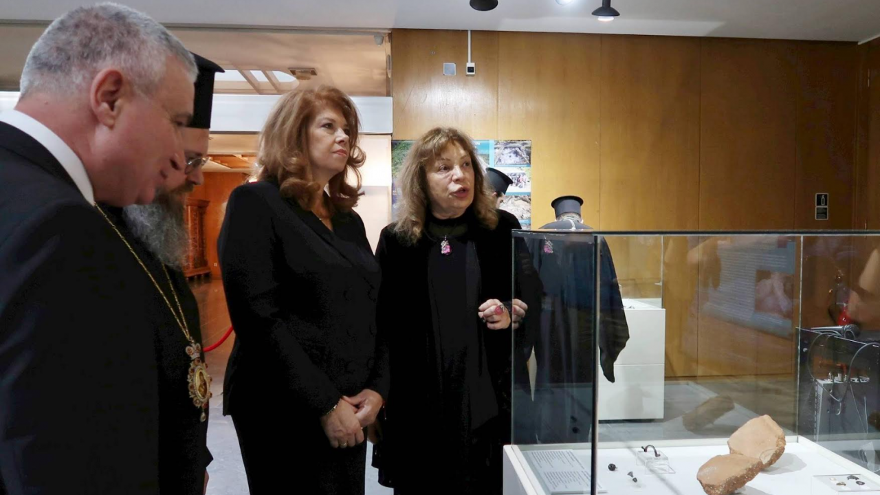 Йотова: Дано да сме приключили с неграмотните и безпросветни хора начело на държавата