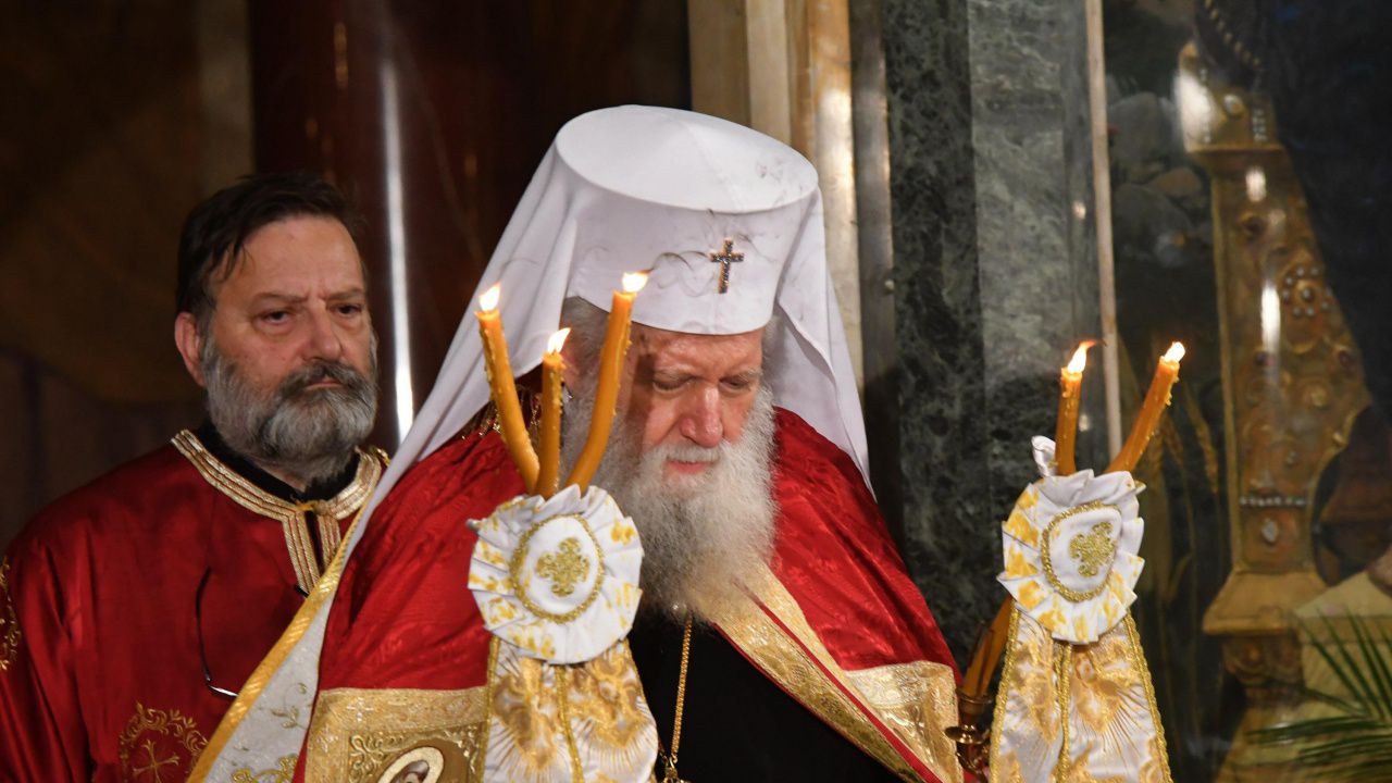 Патриарх Неофит е в болница