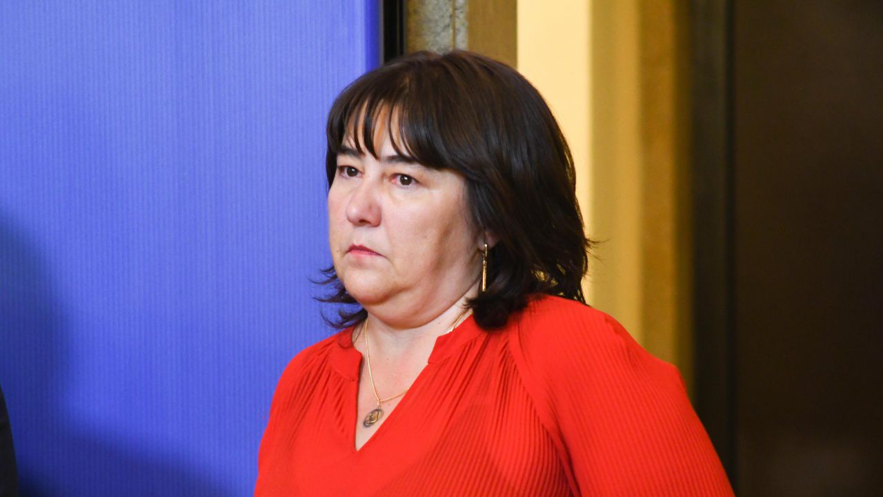 Министър Велкова се срещна с представители на работодателите, синдикатите и местната власт