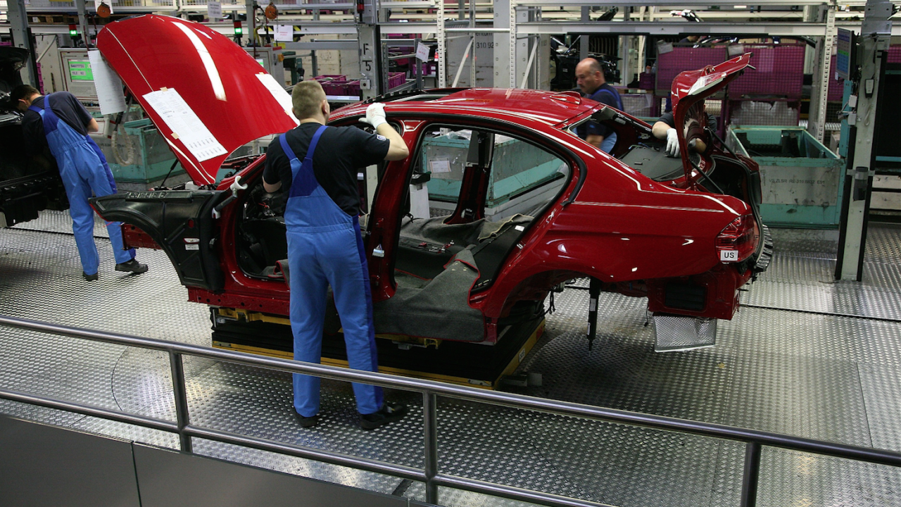 Германия и ЕК се разбраха за отказа от автомобилите с двигатели с вътрешно горене