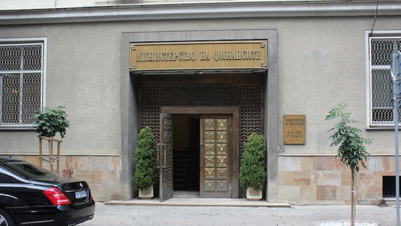 Държавният дълг нараства с близо 4.950 млрд. лева