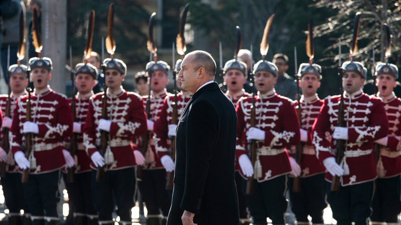 Румен Радев: Важно е 20% от разходите да отиват за съвременно въоръжение