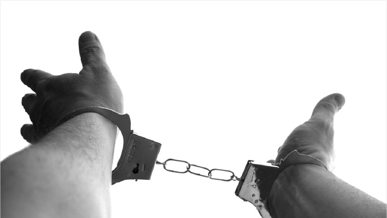 Задържаха издирвания за убийство от село Боснек