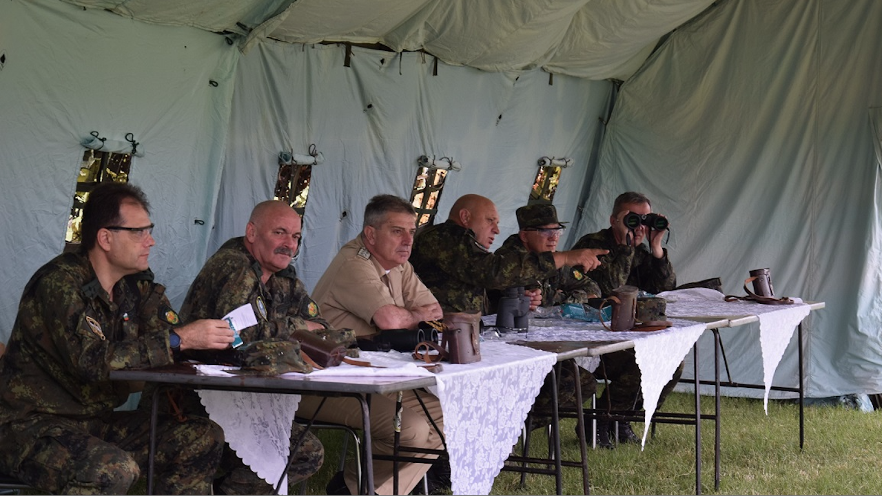 Адмирал Ефтимов: Впечатлен съм от способностите на нашите военни инженери