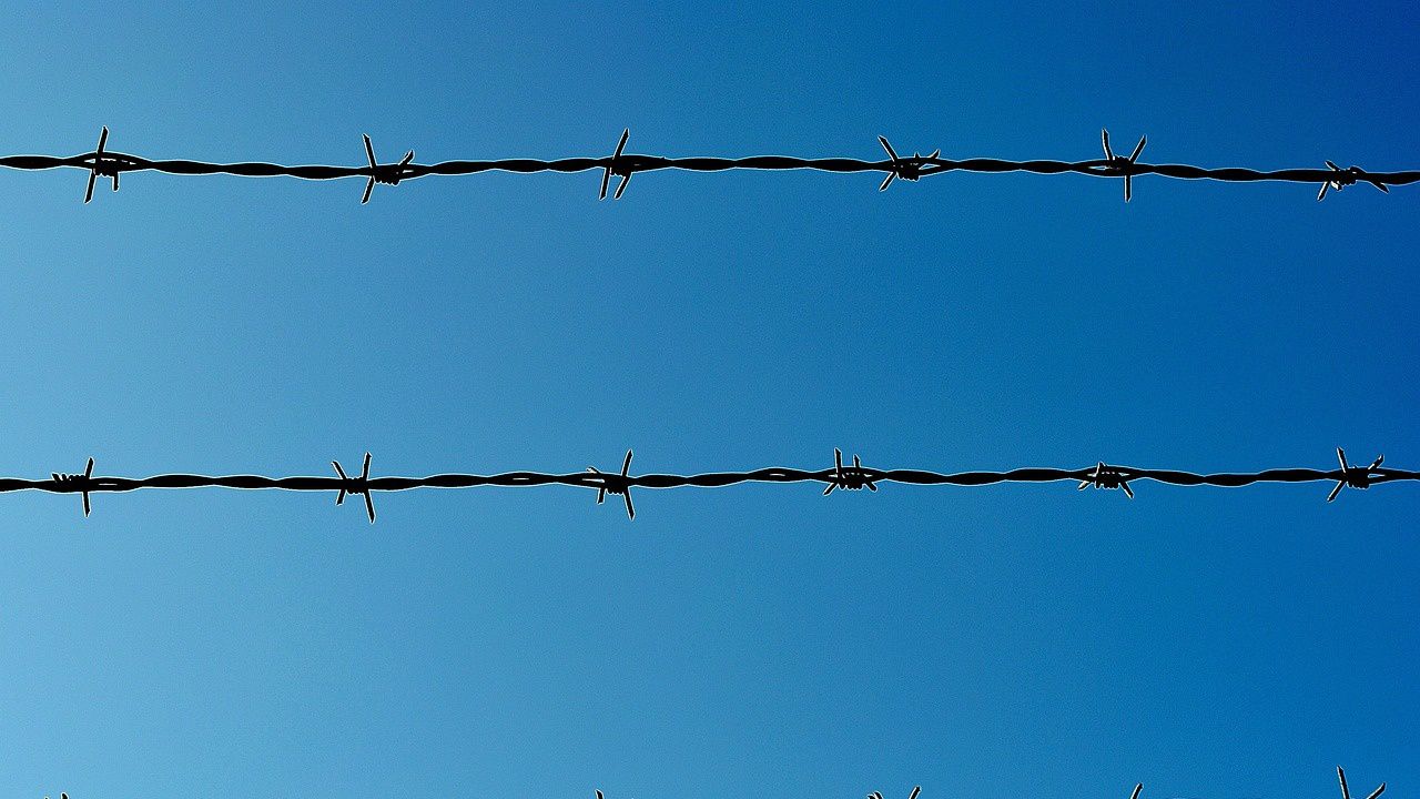 Убитият полицай бил само със стоппатрони