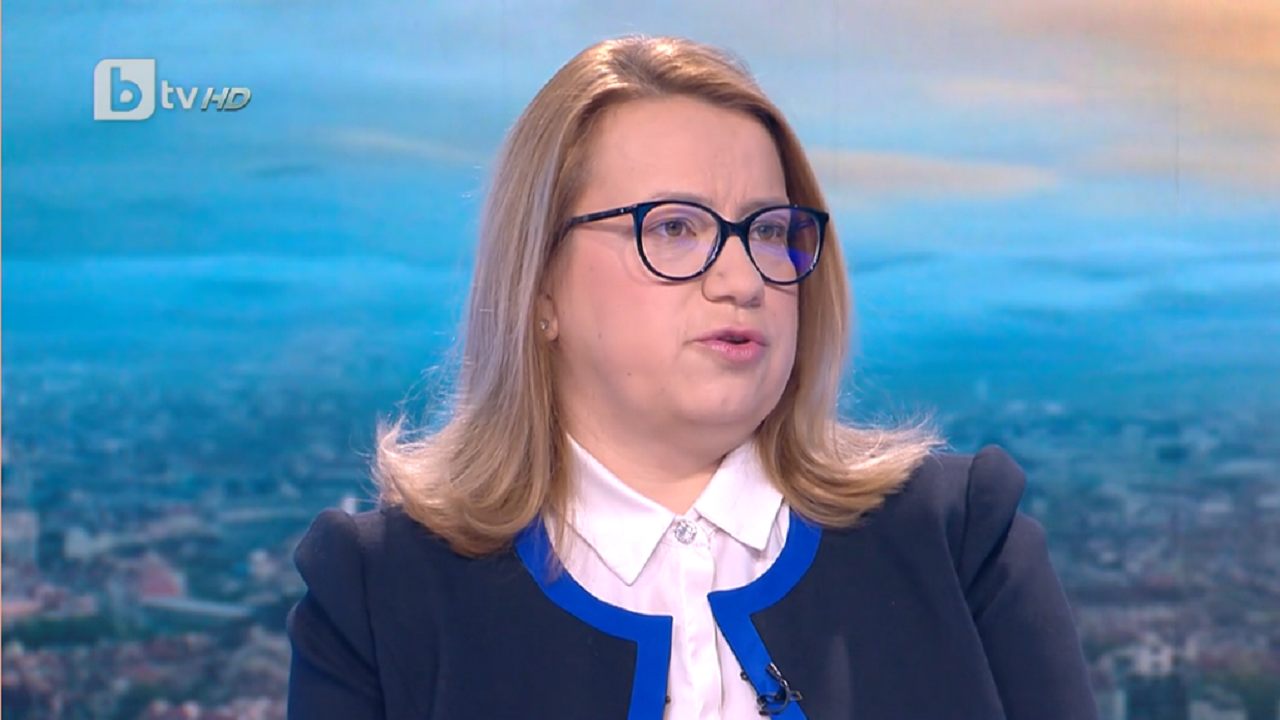 Деница Златева (Булгаргаз): Очакваме цената на газа за октомври да е под 240 лева