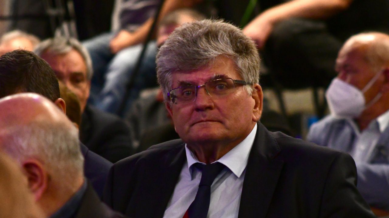 Еленко Божков пред novini.bg: ГЕРБ заложи много бомби в енергетиката, които трябва да се обезвреждат